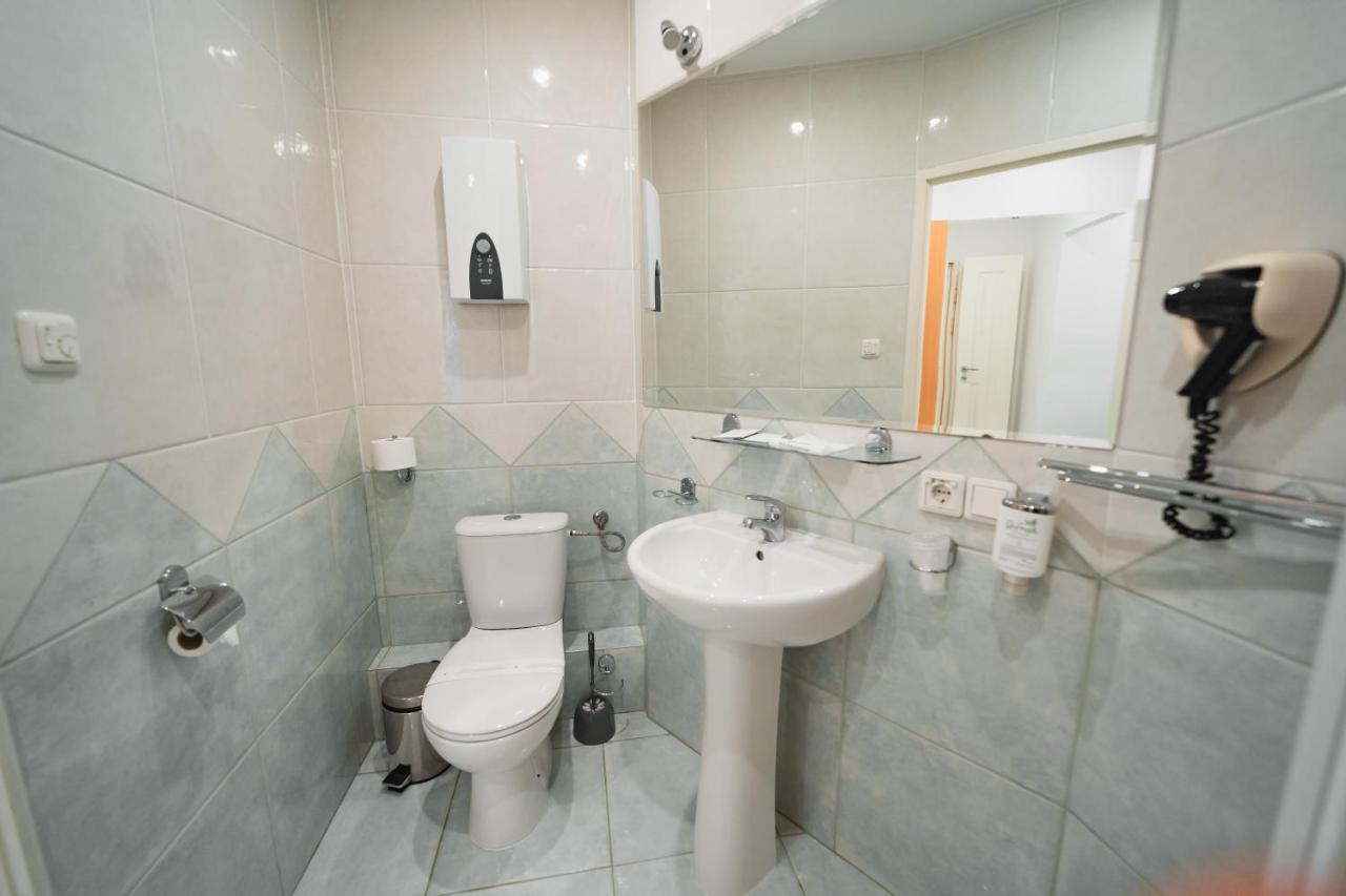 Elita Hotel & Restauracja Iwonicz-Zdroj Luaran gambar
