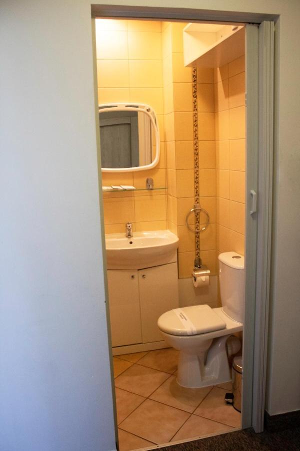 Elita Hotel & Restauracja Iwonicz-Zdroj Luaran gambar
