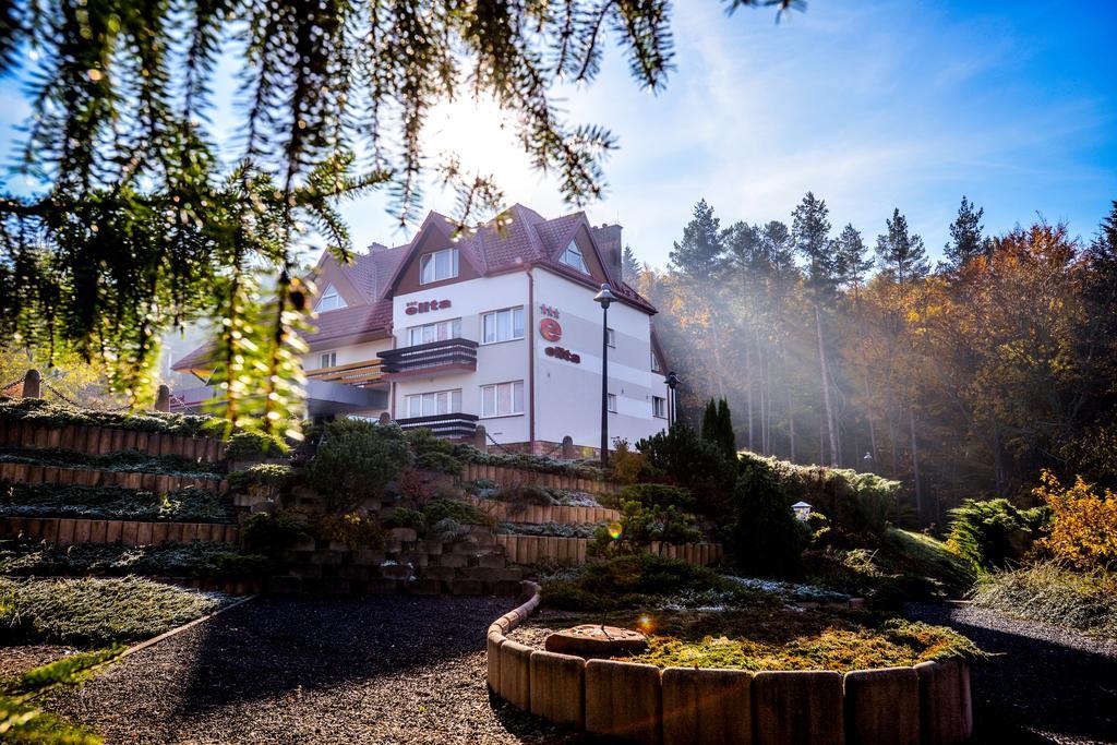 Elita Hotel & Restauracja Iwonicz-Zdroj Luaran gambar